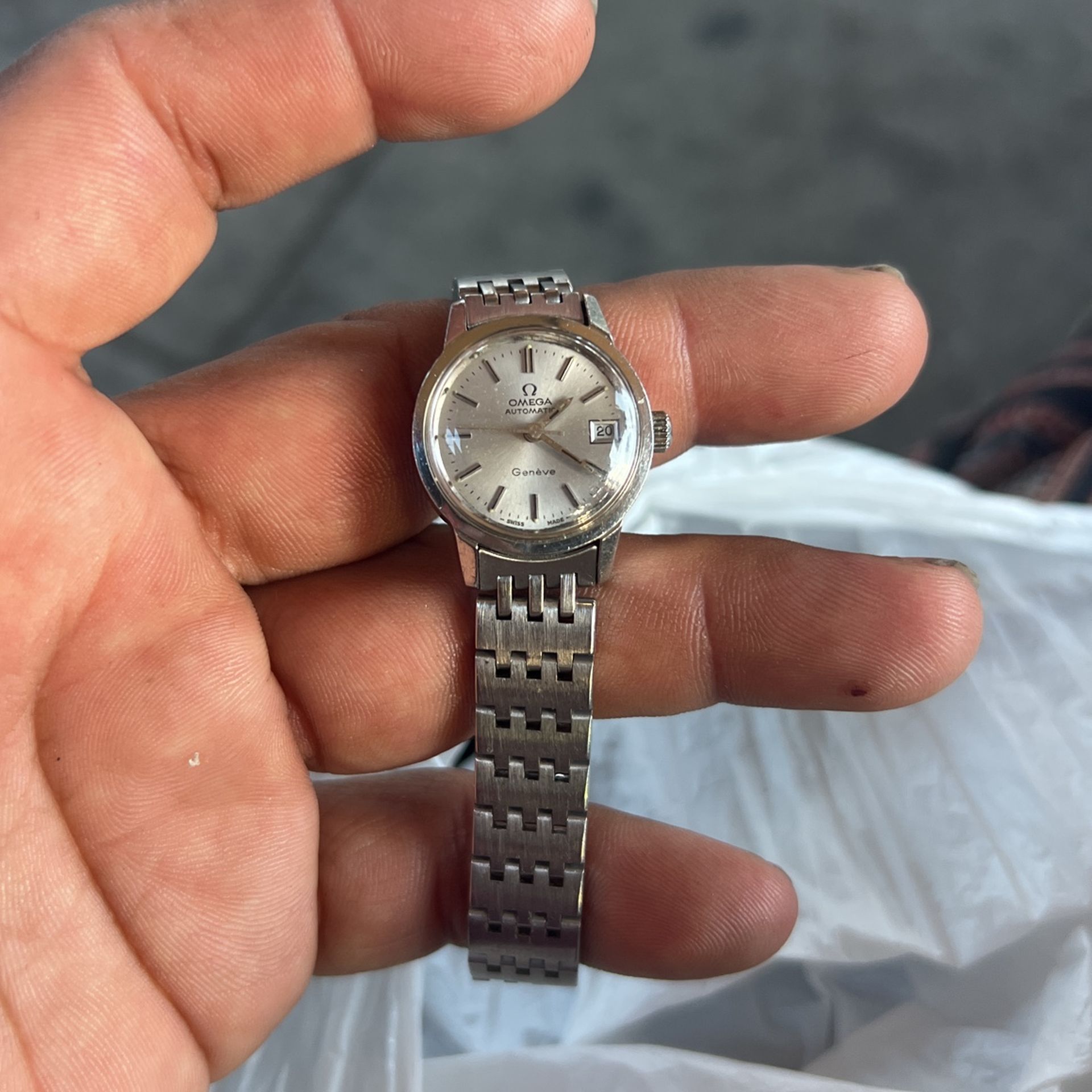 Omega Geneve Automatic