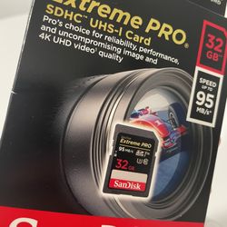 SanDisk 32GB Extreme PRO SDHC UHS-I Memory Card - U3, V30, 4K, UHD, SD Card