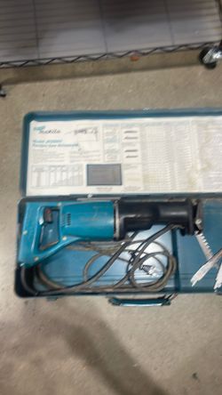 Makita Recipro saw