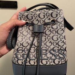 Guess Sling Bag