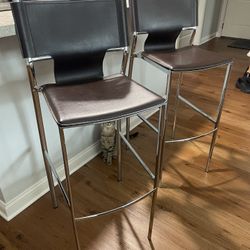 2 Barstools 