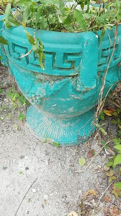 Concrete planters 59. to 99.