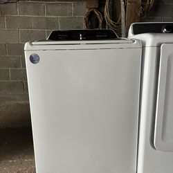 New Whirlpool washing machine,white 
