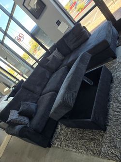 ✨️ Sectionals, 2pc Sofas ✨️ Furniture Queen Bedrooms, Dining Avail