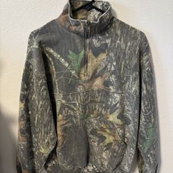 Men’s Camo Sweatshirt