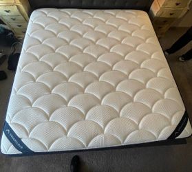 Dreamcloud King Mattress