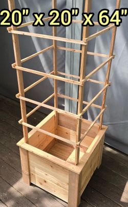 Cedar Picket Planter with Plant Cage