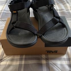 Teva Women 