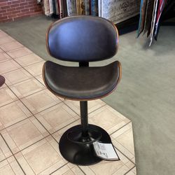 Bellatier Tall Swivel Barstool