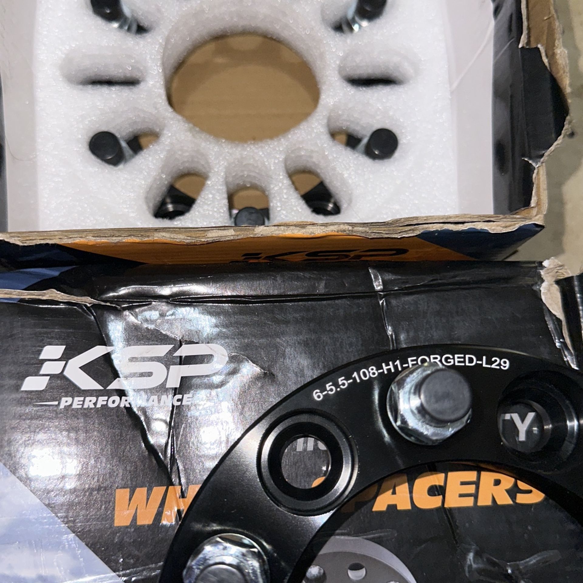 KSP WHEEL SPACER TOYOTA, LEXUS, CHEVY, GMC