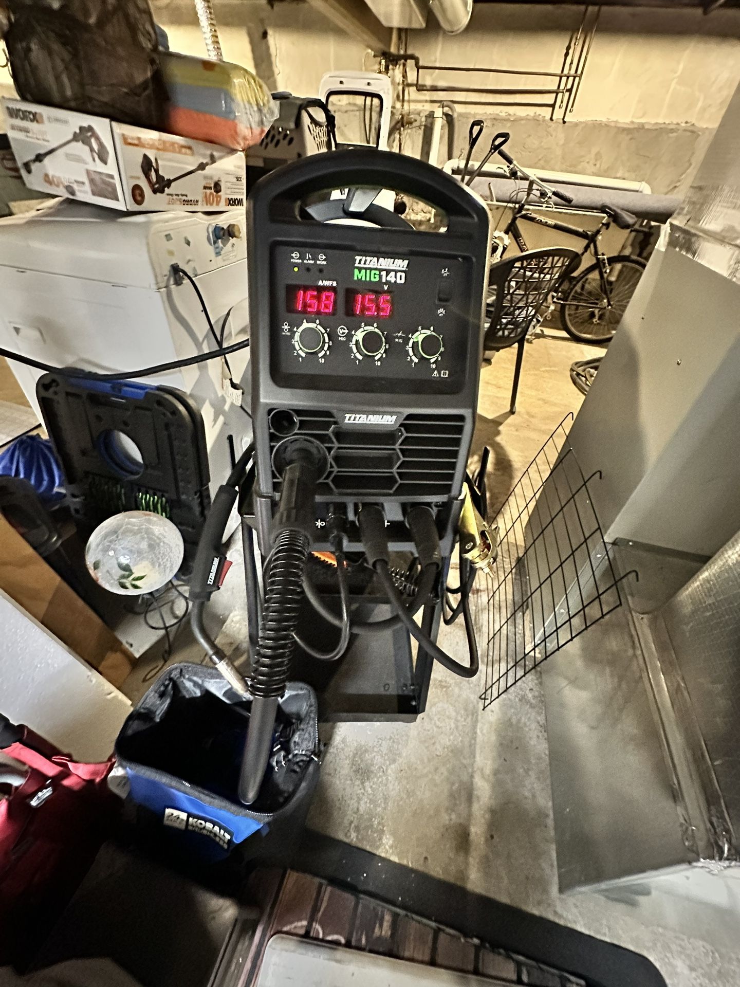 Mig Welder With Multiple Accessories 