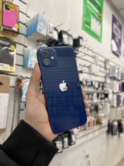 IPhone 12 128GB UNLOCKED 