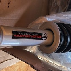 2013 F150 LEVELING STRUTS 