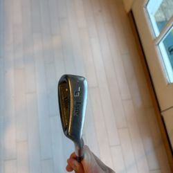 Lynx Parralax Pitching Wedge: Regular Shaft - Ladies