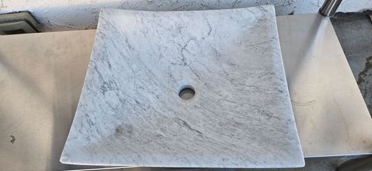 Square Deep Zen Sink in Carrara Marble