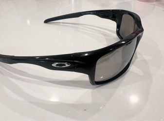OAKLEY sunglasses for men’s