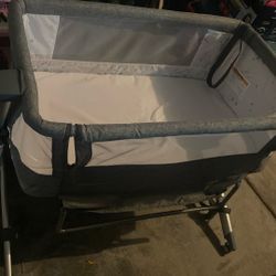 Dream On Me Bassinet