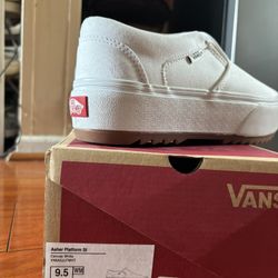 Women’s Platform Slip On Vans