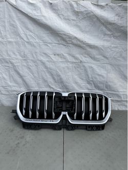 2023 2024 2025 2026 BMW X1 FRONT GRILLE OEM USED