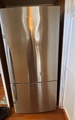 Free Working Refrigerator - Cherry Valley