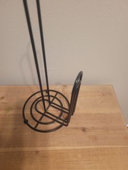 Black paper tower holder
