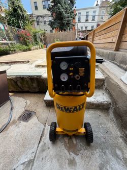 Air compressor