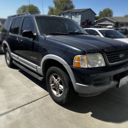 2002 Ford Explorer