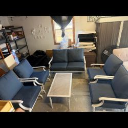 6-Piece Patio Conversation Set with Blue Cushions