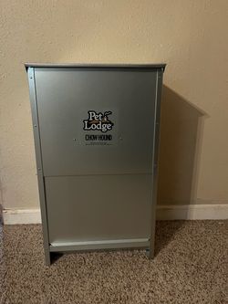 Large dog feeder