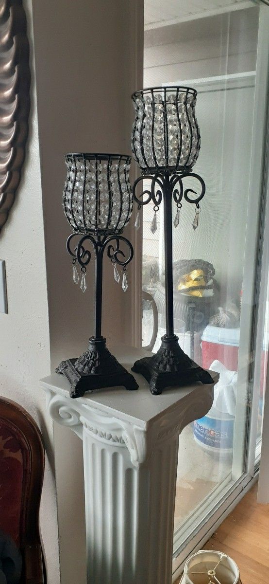 2 Lanterns