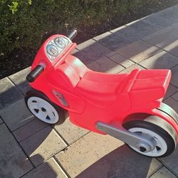 Step 2 Ride On Motorcycle 