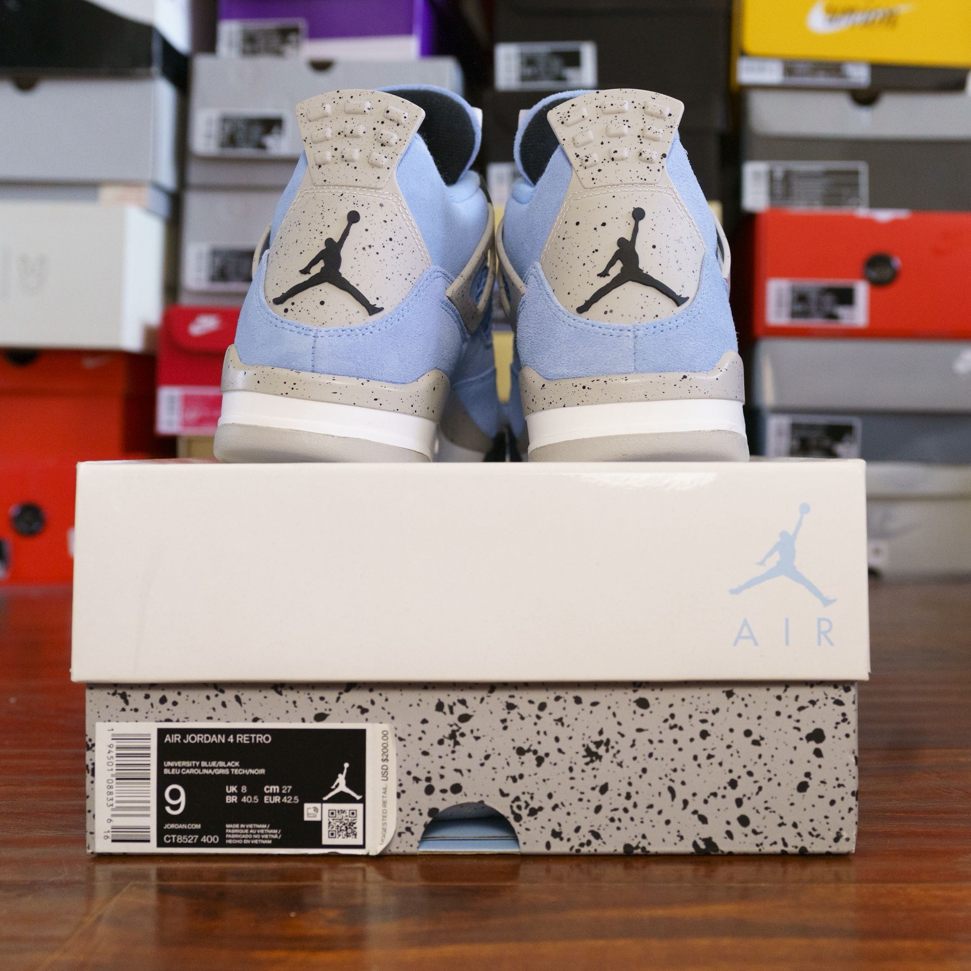 Air Jordan 4 Retro “University Blue” Sz 9