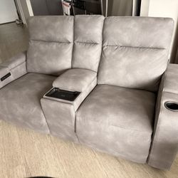 Macy’s love Seat/couch