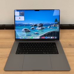 16" MacBook Pro M1 Pro 10 Core*500GB SSD*16GB RAM