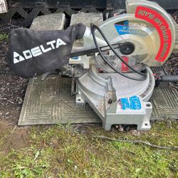 Delta Miter Saw 10”