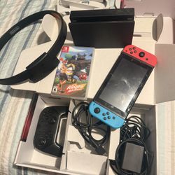 Nintendo Switch 