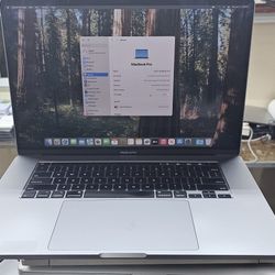 MACBOOK PRO