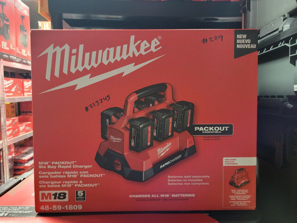 Milwaukee M18 Fuel Packout Six Bay Rapid Charger Station 