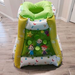 CoComelon Inflatable Baby Activity Seat