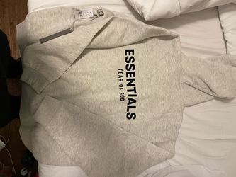 Essentials Fear of God Men’s L Gray Pullover Hoodie – Authentic