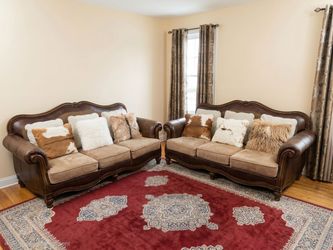 2-Piece Traditional 3-Seater Sofa Set with Cowhide Pillows