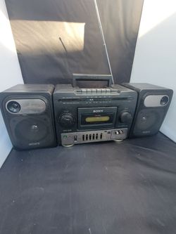 Vintage Sony CFS-1030 AM/FM Stereo Cassette-Corder Boombox