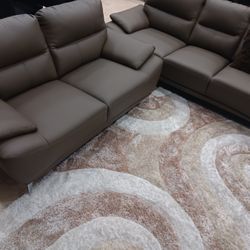 *Labor Day Now*---Valencia Mature Leather Sofa/Loveseat Sets---Delivery And Financing Available😉