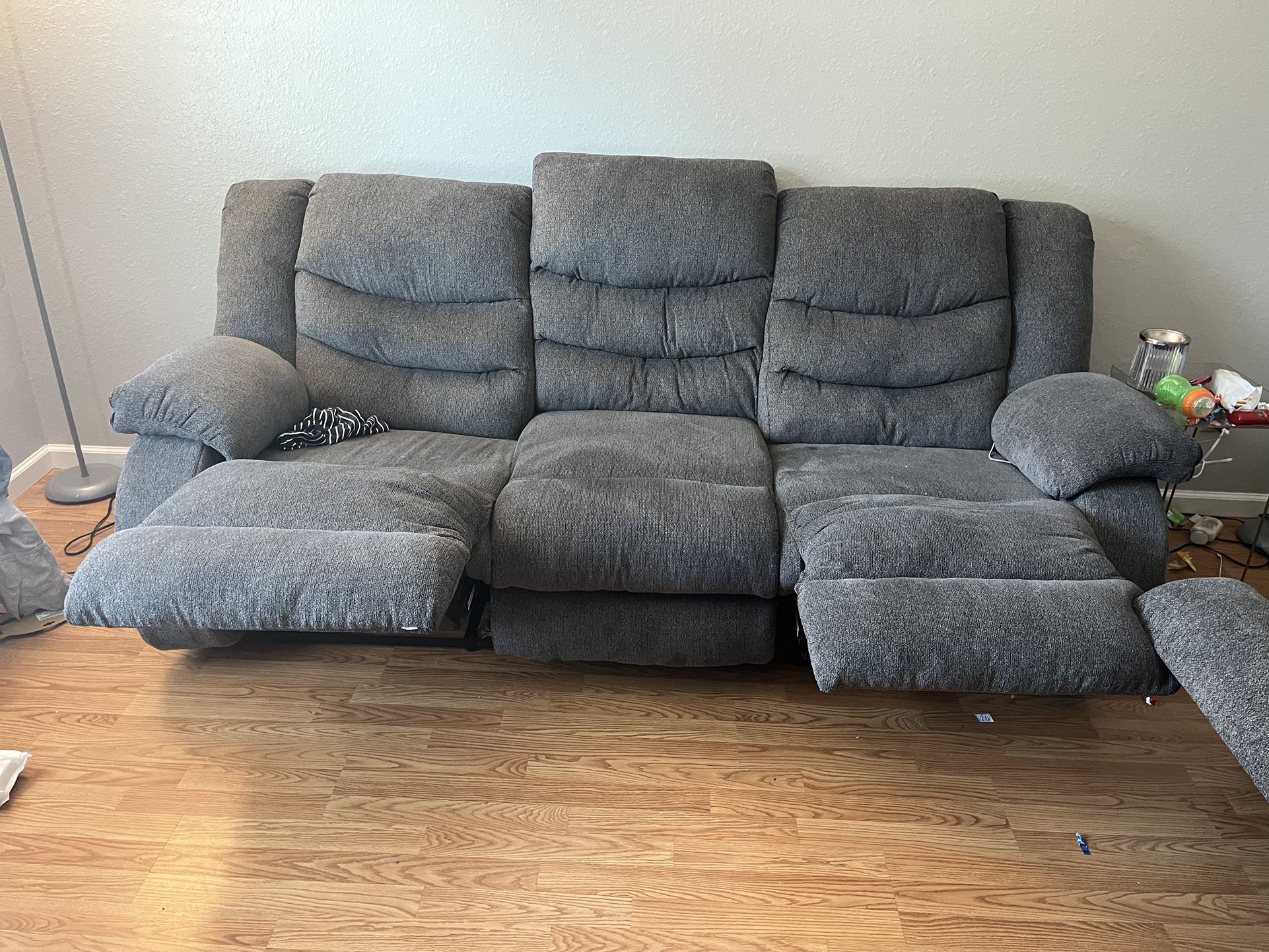 Reclining Couches 