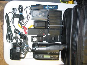 Sony CCD-TR400 Hi8 Camcorder Player Transfer Playback 8mm Tape Camera