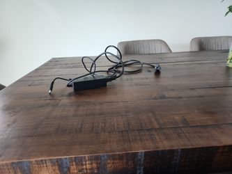 Ac/DC Adapter