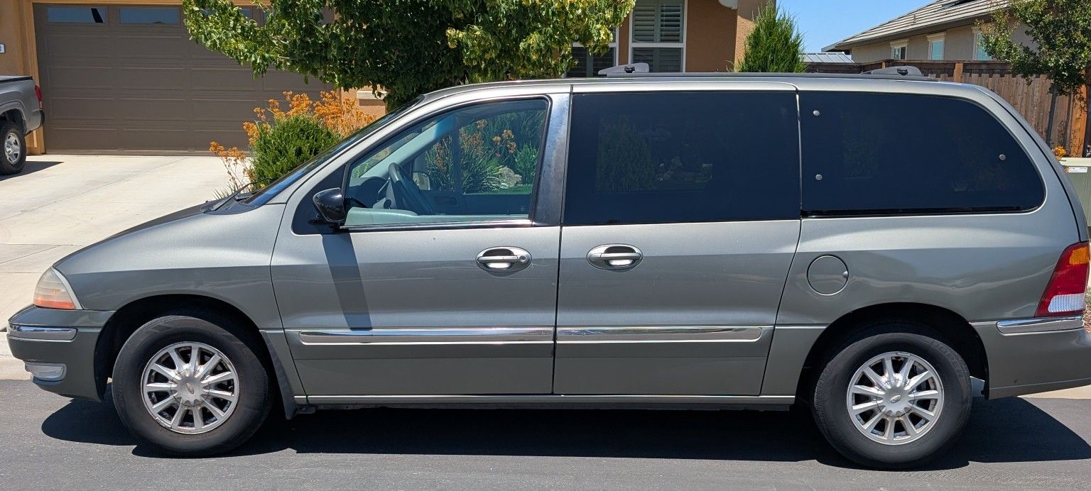2000 Ford Windstar