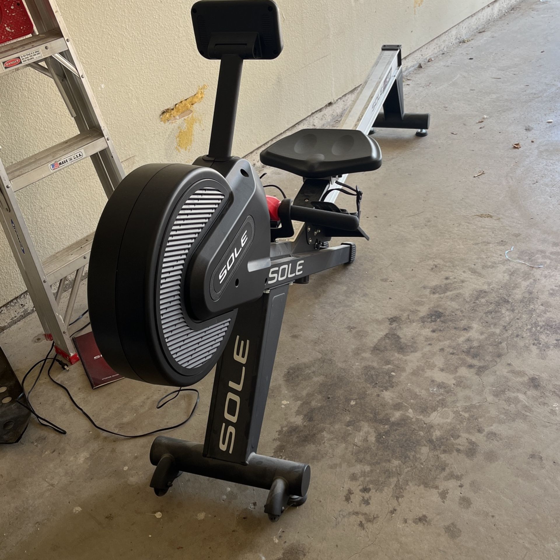 SOLE SR500 Rower for Sale in San Diego CA OfferUp