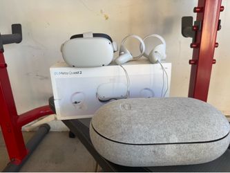 Oculus 2 with hard shell case