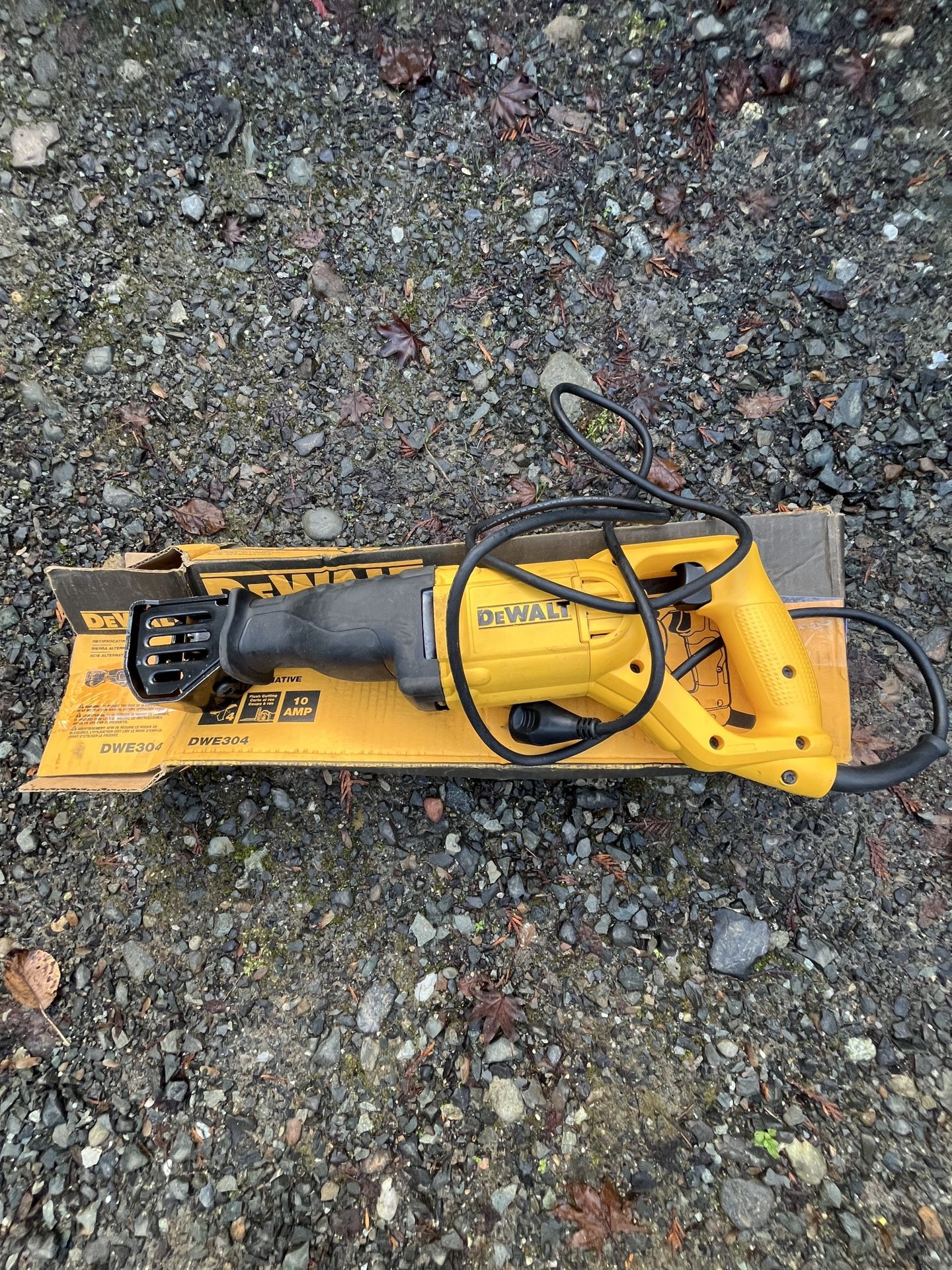 Reciprocating Dewalt Sawzall